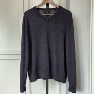 Banana Republic Men’s 100% Merino Wool V-Neck Pullover Sweater XL Grey Preppy